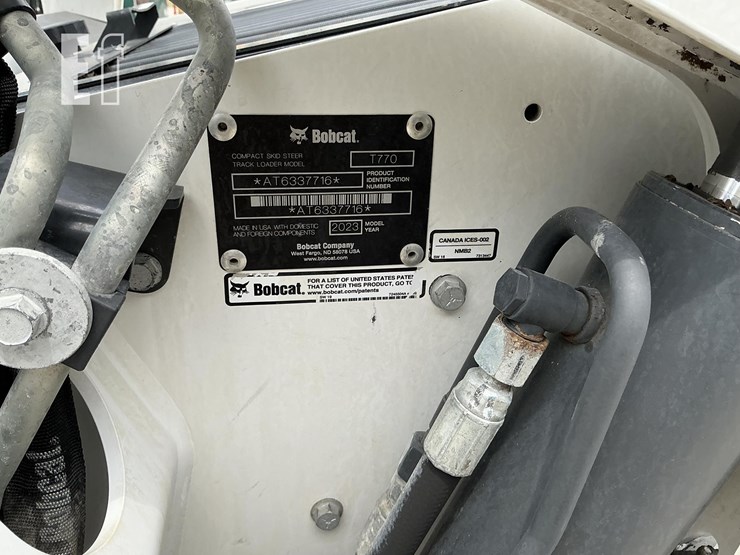 2023-bobcat-t770-image-21