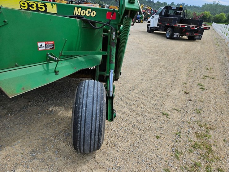 john-deere-935-image-19
