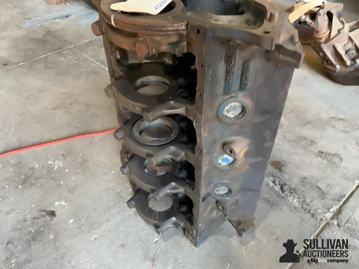 1972-ford-351-cleveland-2-bolt-standard-bore-main-block-image-13