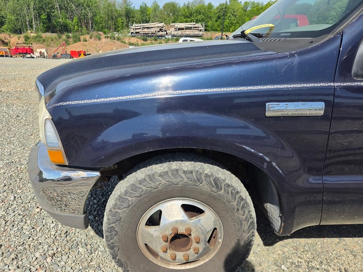 2001-ford-f350-image-17