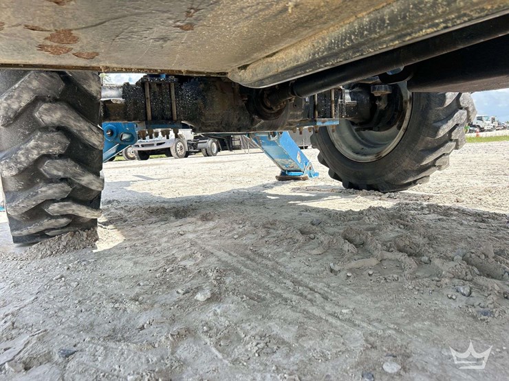 2019-genie-gth1056-image-21