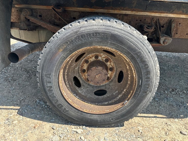 2001-ford-f450-image-42