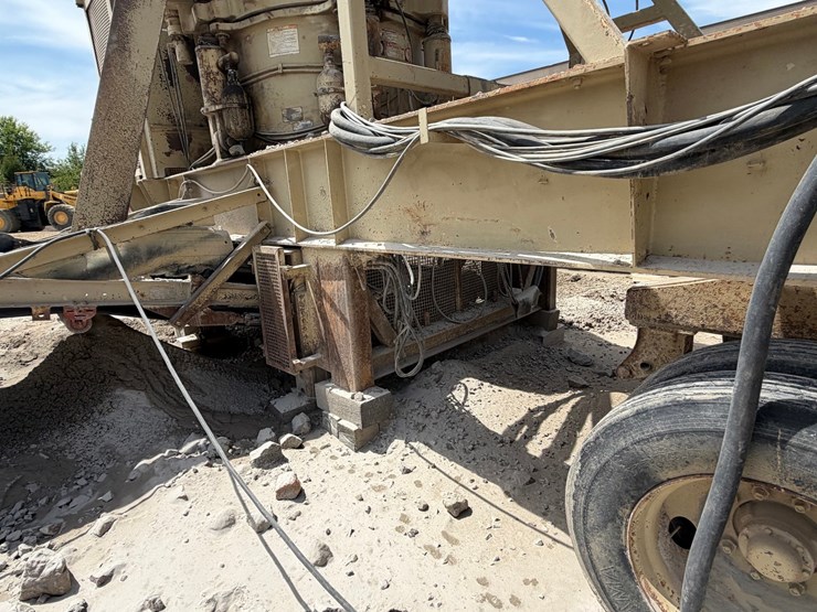#1757-•-2005-mestco-hp4000-crusher-image-36