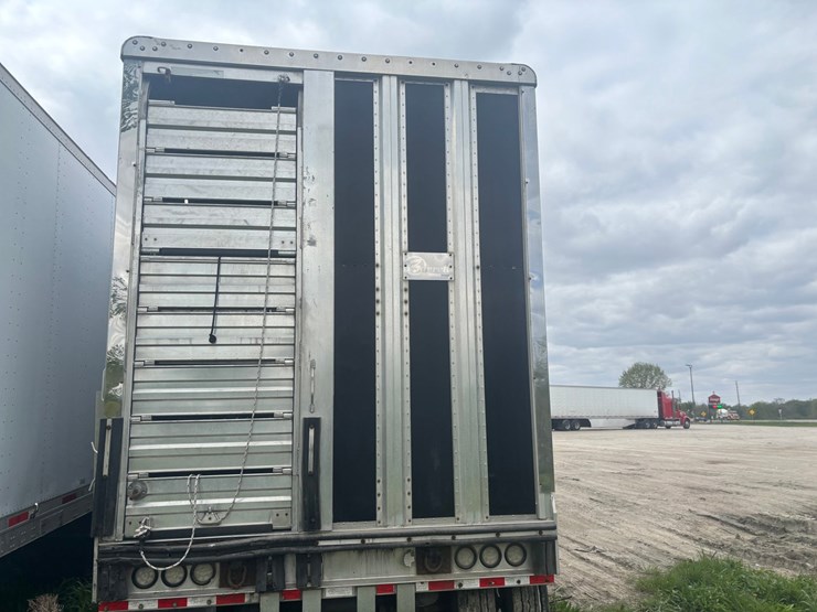 #2150-•-2017-barrett-53'-cattle-semi-trailer-image-5