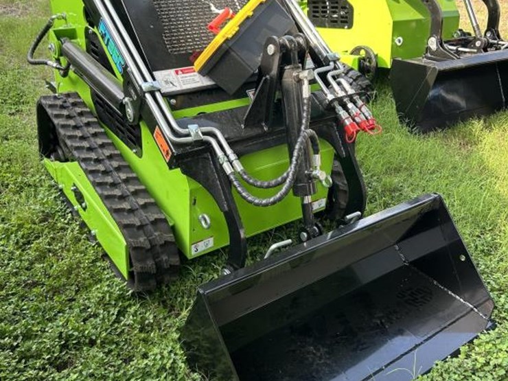 #51-•-mini-skid-steer-loader---ft36c---gas-image-5