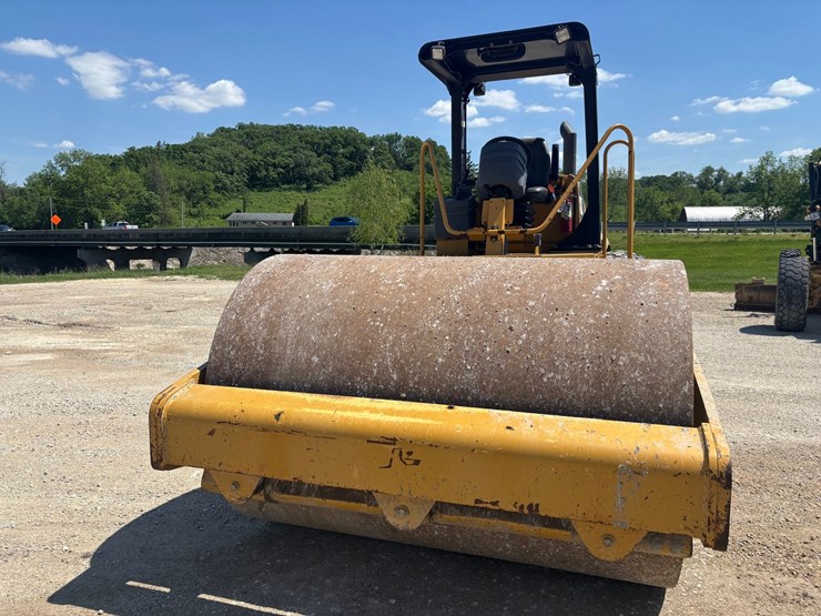 caterpillar-cs-563e-image-5