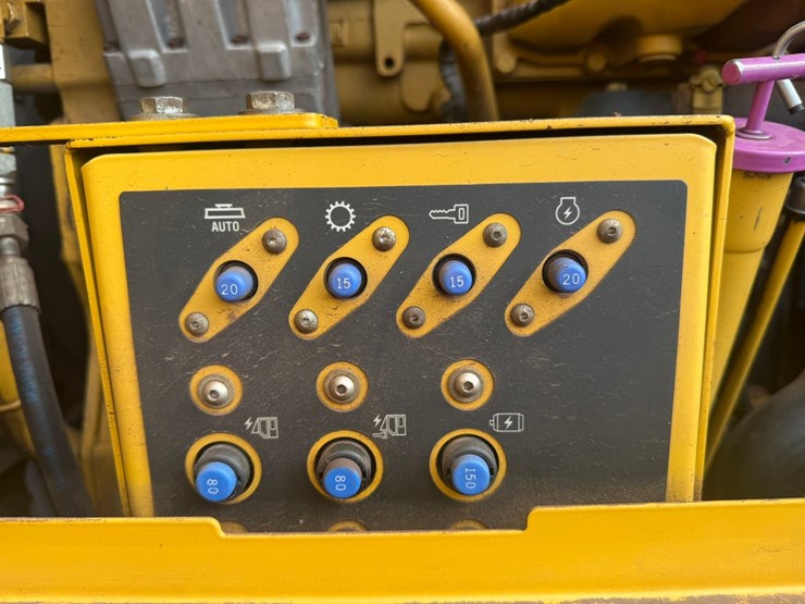 caterpillar-160m-image-133