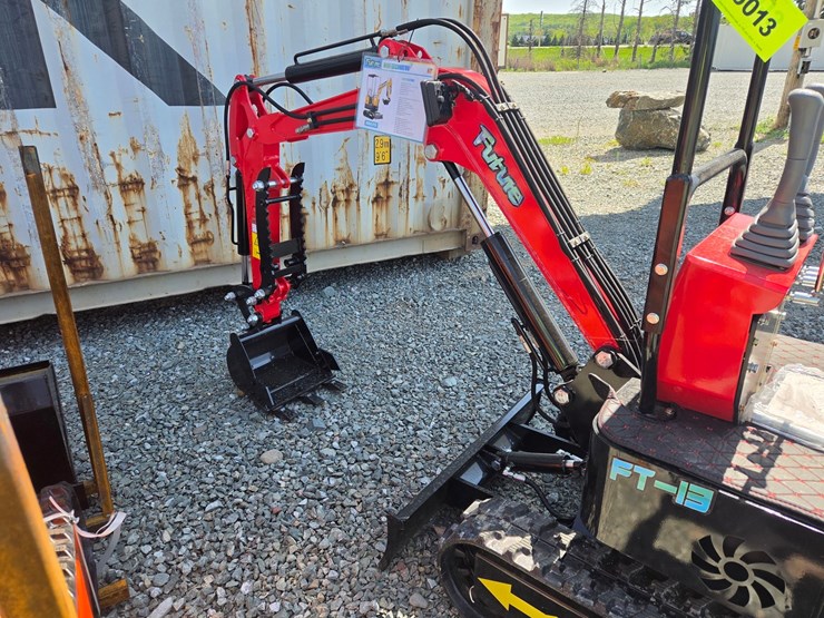 #5013-•-unused-future-ft13-mini-excavator-image-10