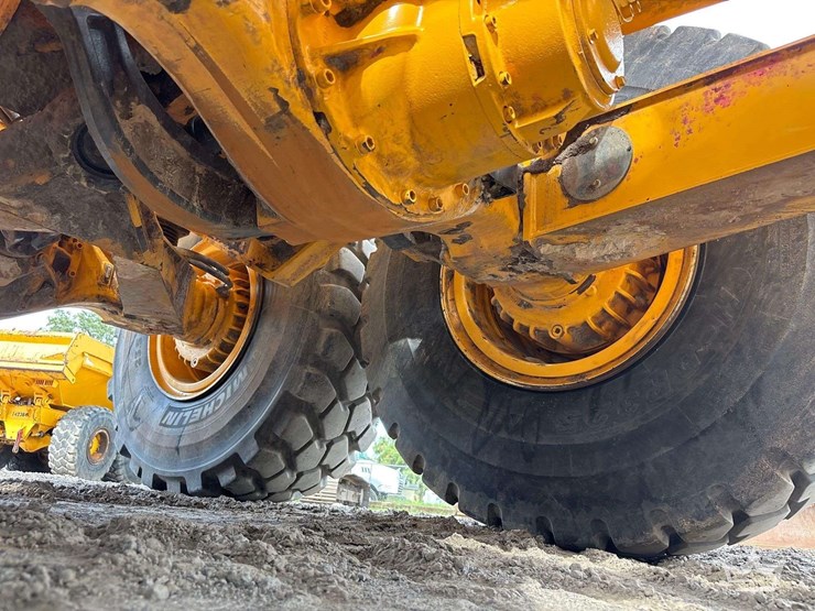 2020-volvo-a25g-image-45