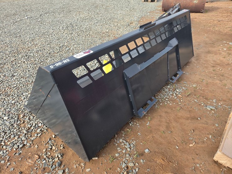 #6008-•-approx.-96"-unused-stout-skid-steer-snow-bucket-image-2