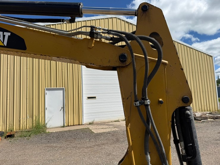 caterpillar-305.5e2-image-14