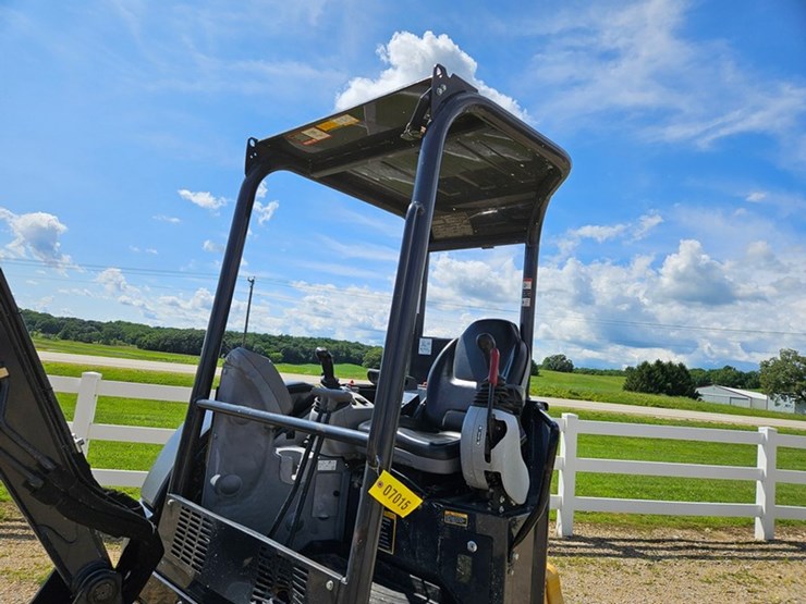 deere-35g-image-38