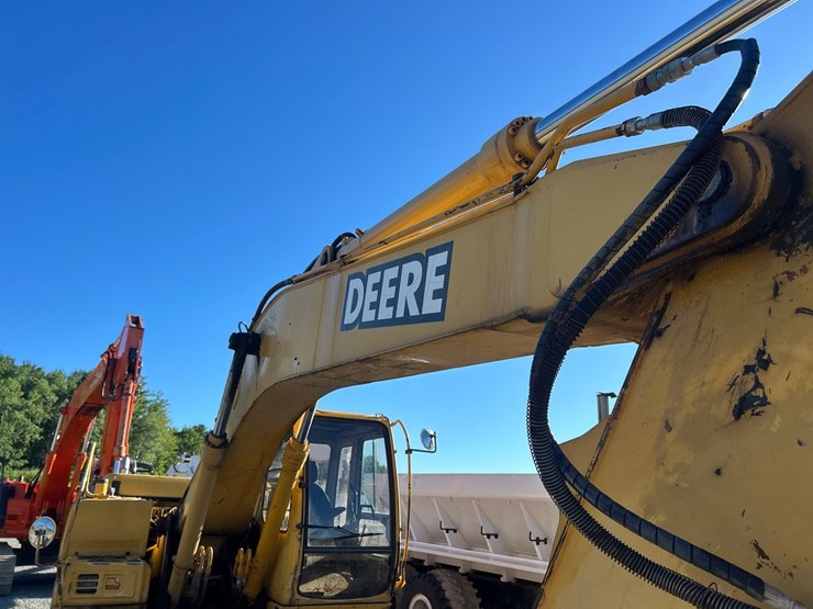 2000-deere-200-lc-image-21