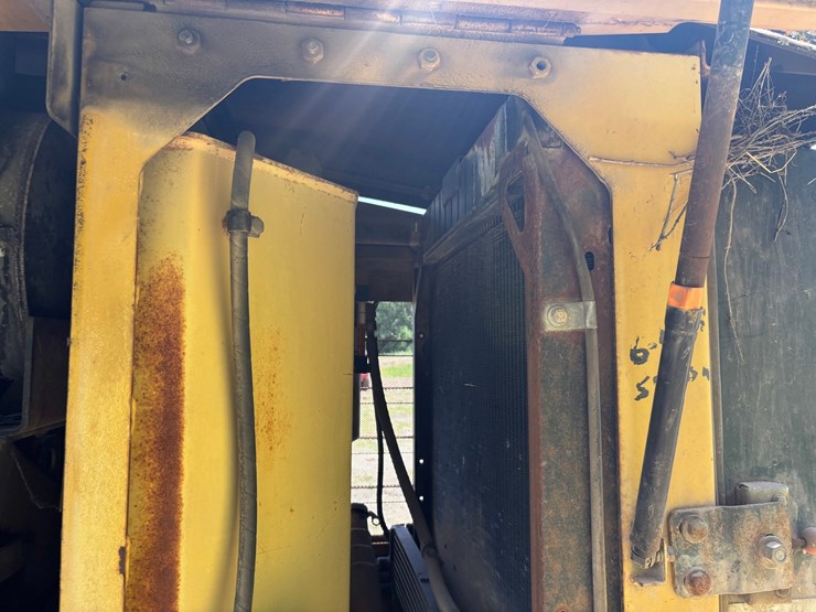 caterpillar-928g-image-39