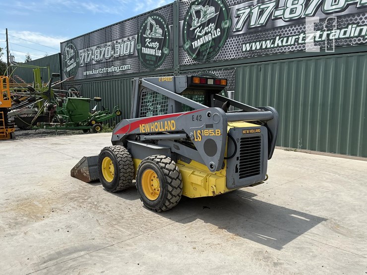 2005-new-holland-ls185b-image-2