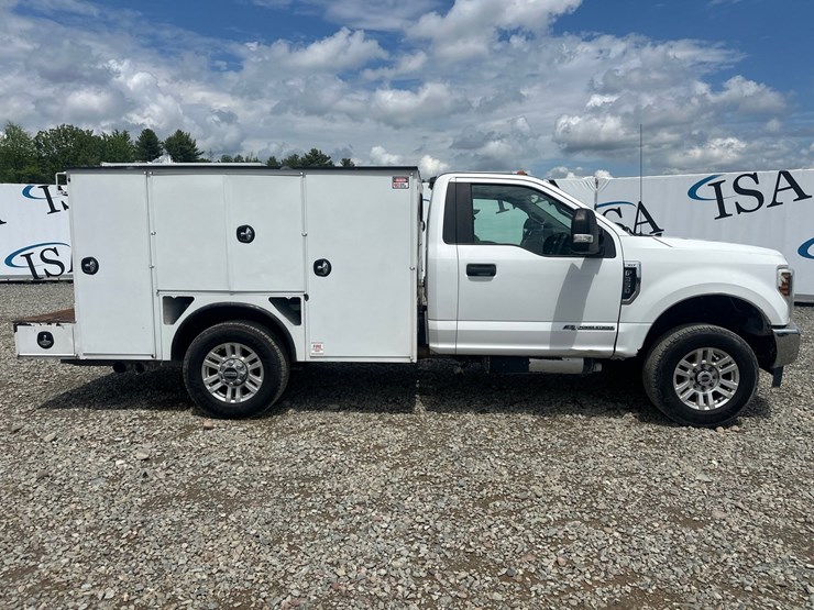 2019-ford-f350-xlt-image-6