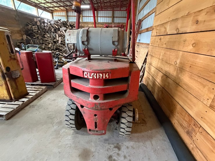 #1772-•-clark-forklift-image-5