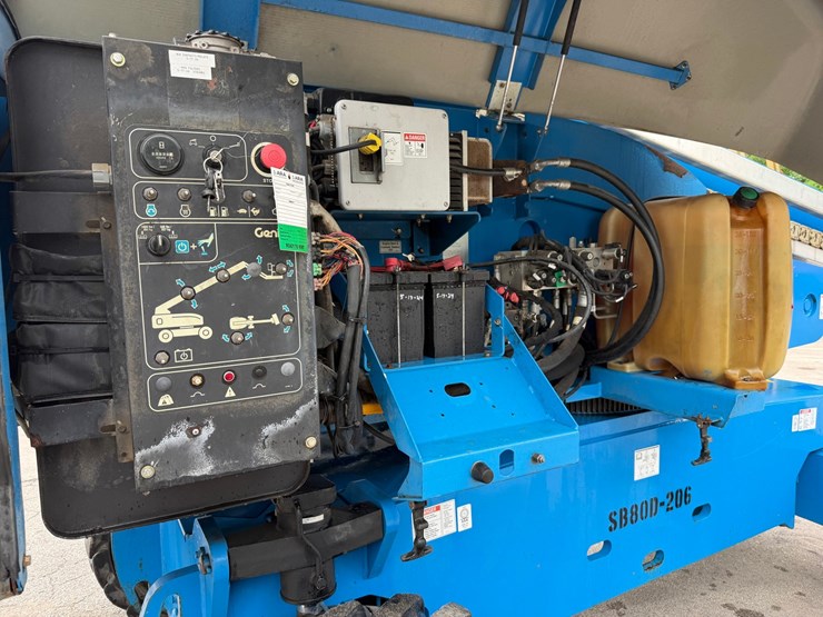 2013-genie-s80x-image-44