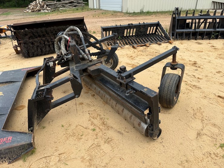 #1765-•-approx-72"-hydraulic-power-rake-attachment-image-3