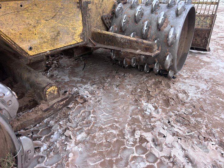 #1459-•-2012-bomag-bc572-compactor-image-27