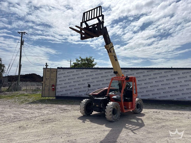 2017-jlg-g5-18a-image-1