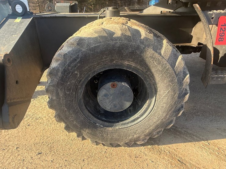 #1298-•-caterpillar-m318d-material-handler-image-63