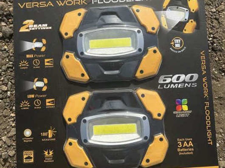 #105-•-2-pack-versa-work-floodlight-&-ultra-steel-4-pc-image-5