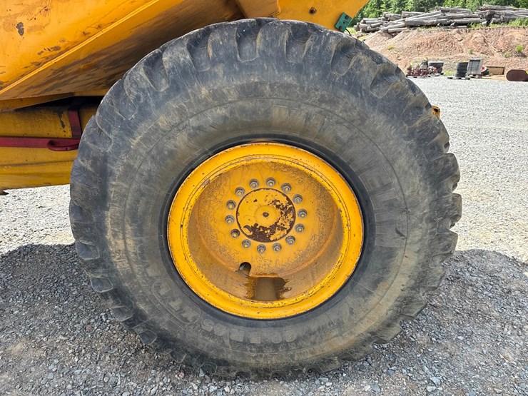 jcb-712-image-60