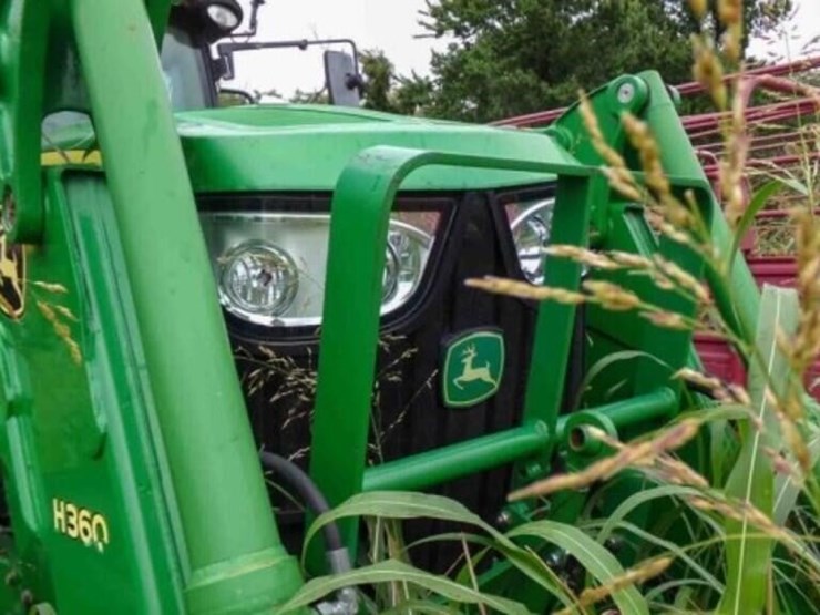 2012-john-deere-6210r-image-21