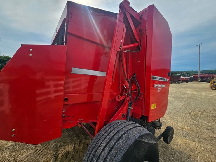 massey-ferguson-2856-image-26