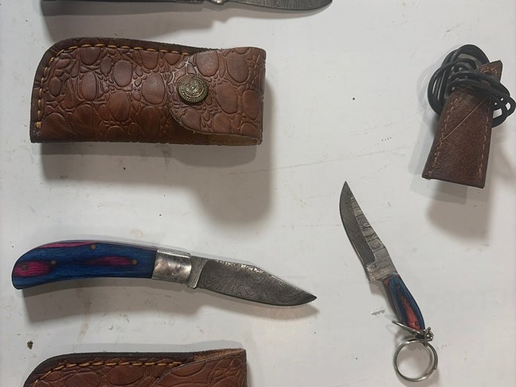 #5907-•-(5)-unused-knives-image-3