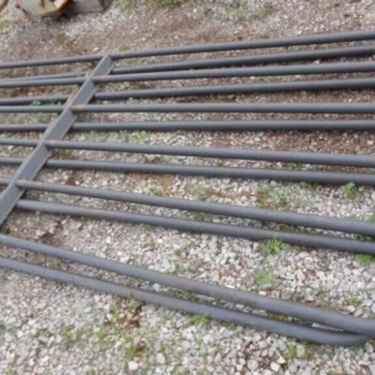 2- 12' 6 Bar Gates