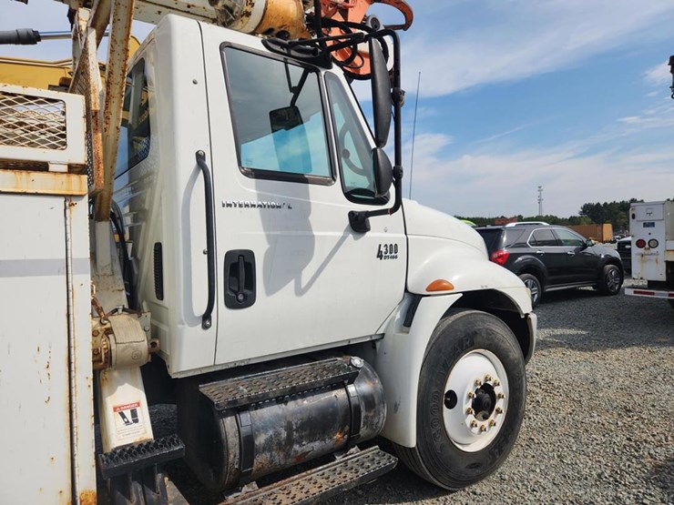 2003-international-durastar-4300-image-15