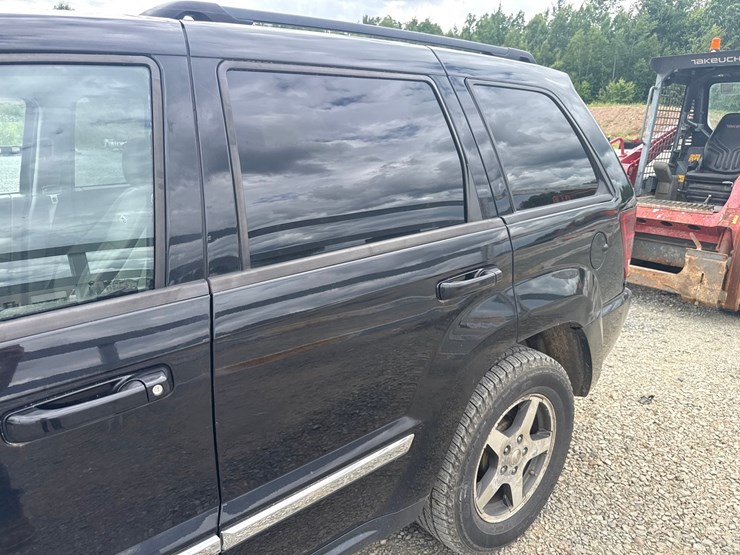 2006-jeep-grand-cherokee-image-25