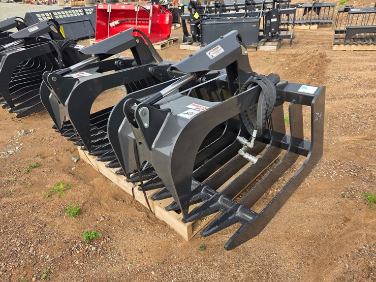 #6005-•-approx.-72"-unused-stout-hd72-4-skid-steer-brush-grapple-bucket-image-1