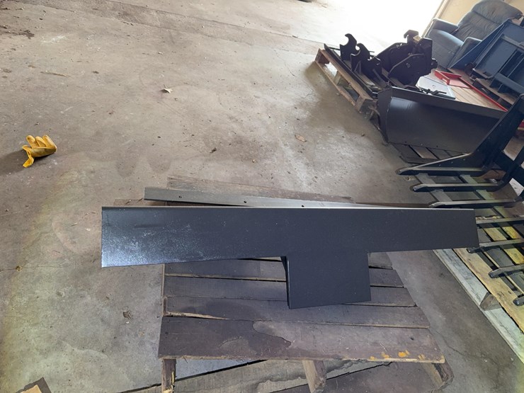 molboard/cutting-edge-section-image-3