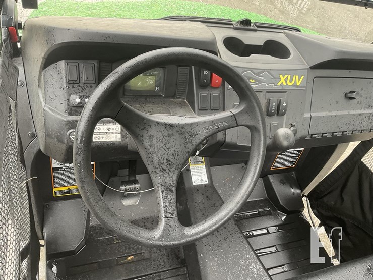 john-deere-gator-xuv-560e-image-10
