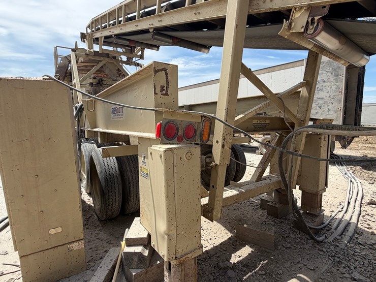 #1757-•-2005-mestco-hp4000-crusher-image-31