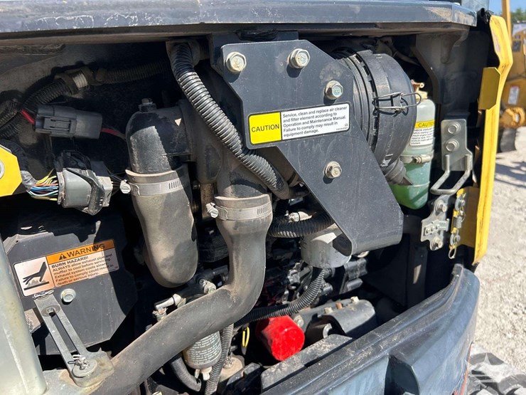 yanmar-vi035-6a-mini-excavator-image-8