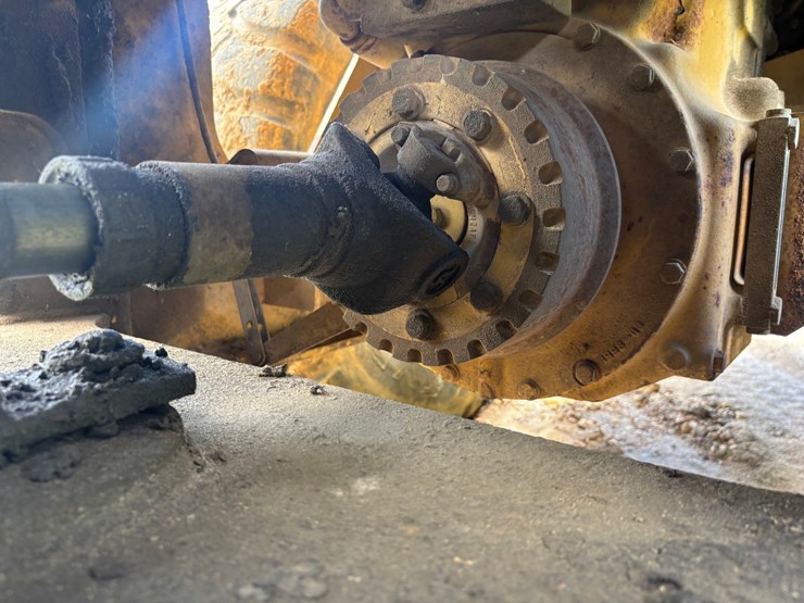 caterpillar-928g-image-63