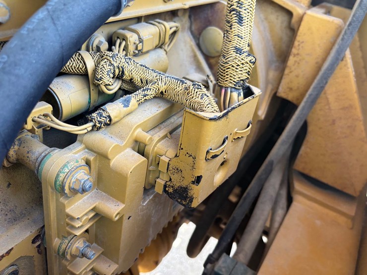 caterpillar-cs-563e-image-35