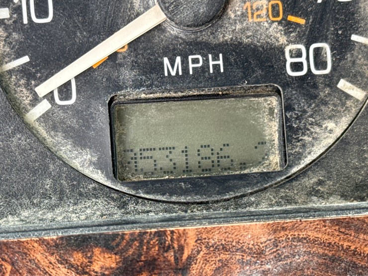 1999-volvo-wg64-image-117