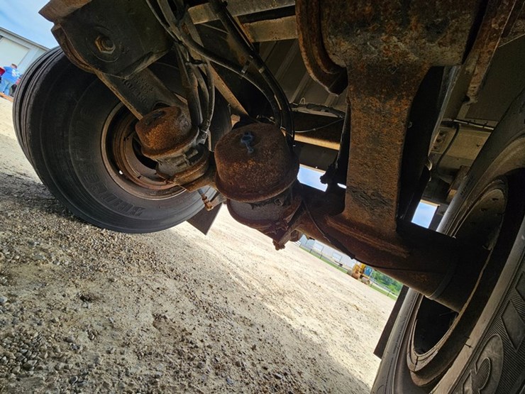 2015-stoughton-trailer-image-23