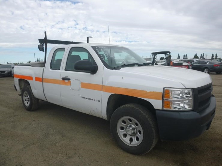 2009-chevrolet-1500-image-2
