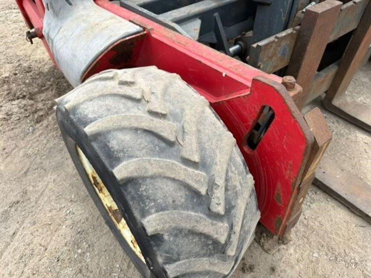 2004-moffett-m50-image-35