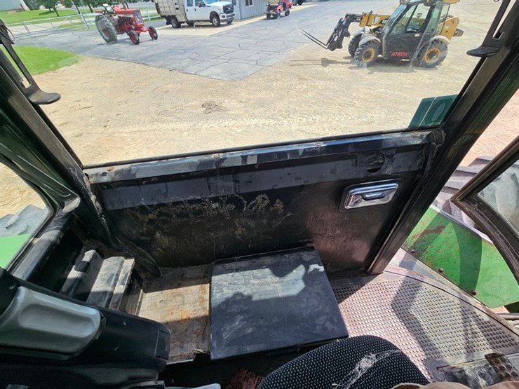 john-deere-8430-image-27