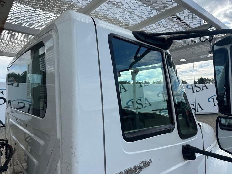 2013-international-durastar-4300-image-13