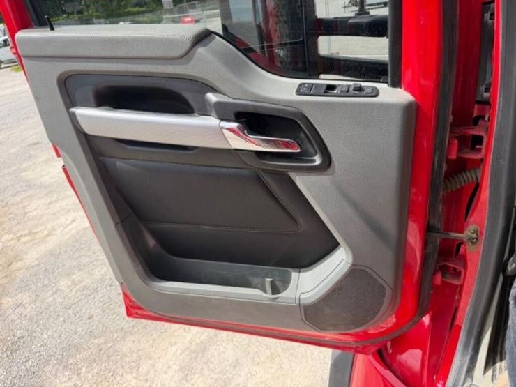 2021-kenworth-t880-image-16