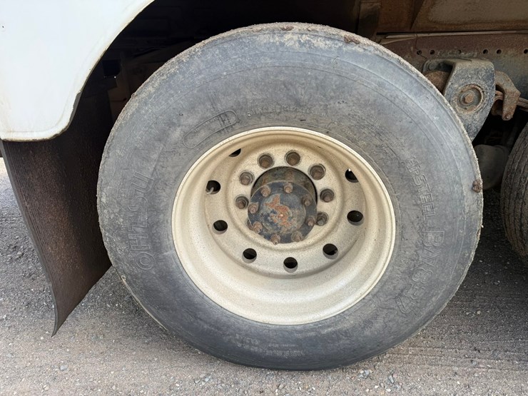 #1361-•-1995-freightliner-fuel-truck-image-64