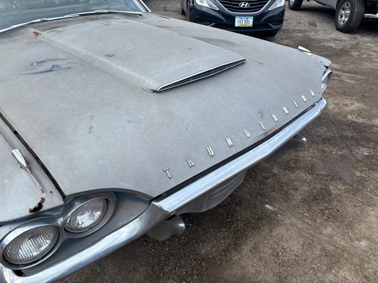 #2181-•-1964-ford-thunderbird-coupe-image-32